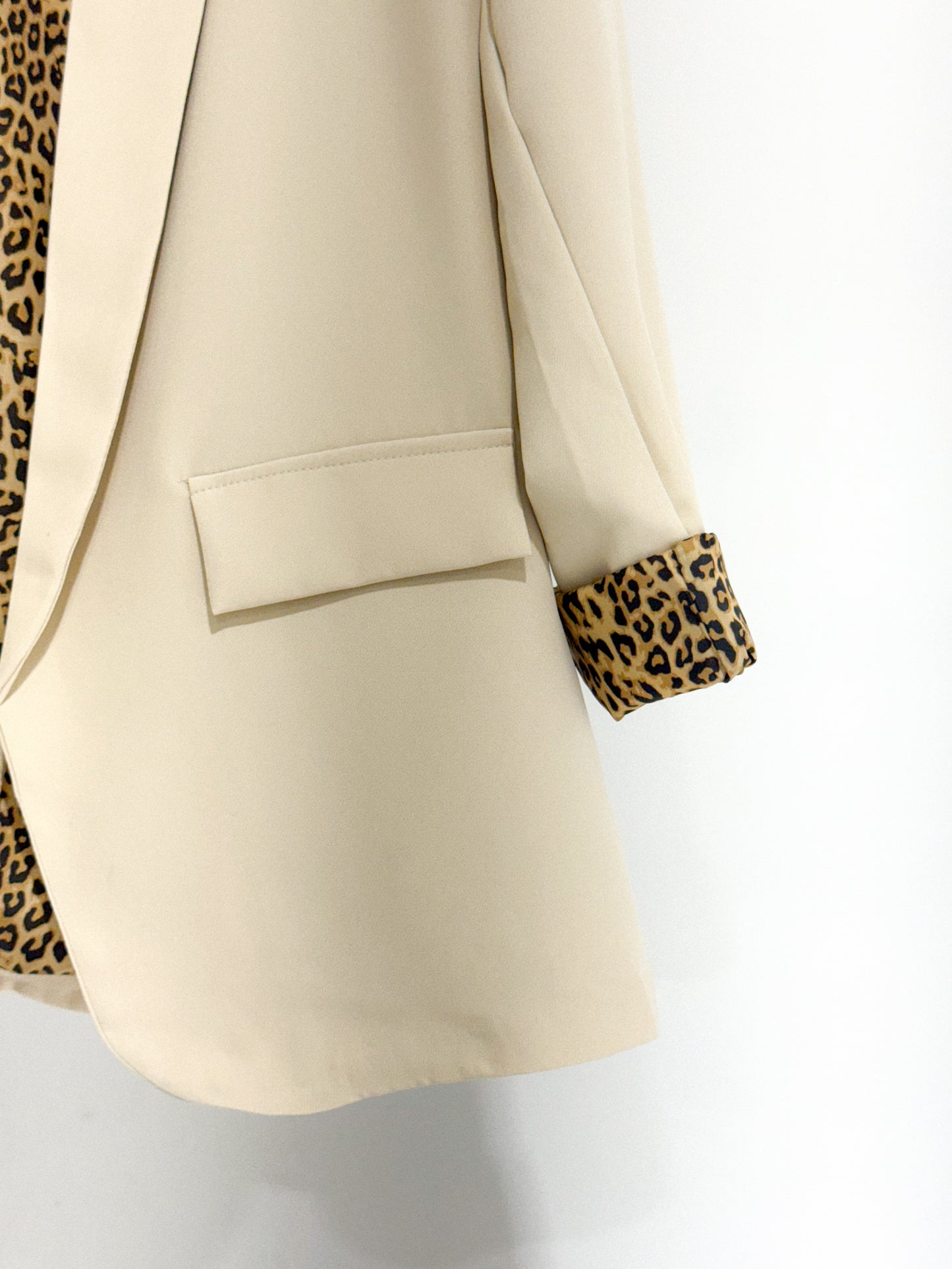 Leopard blazer