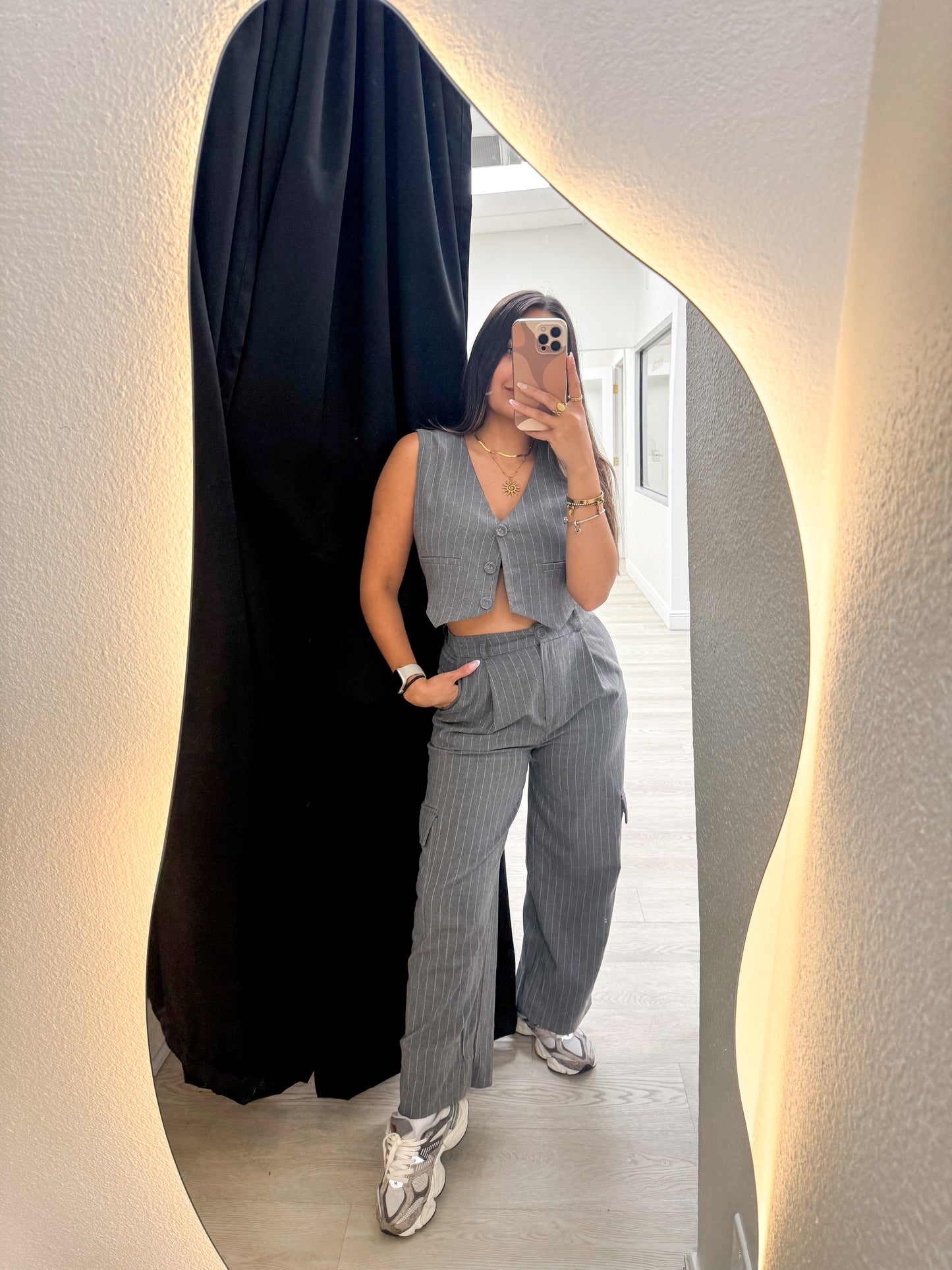 Grey set