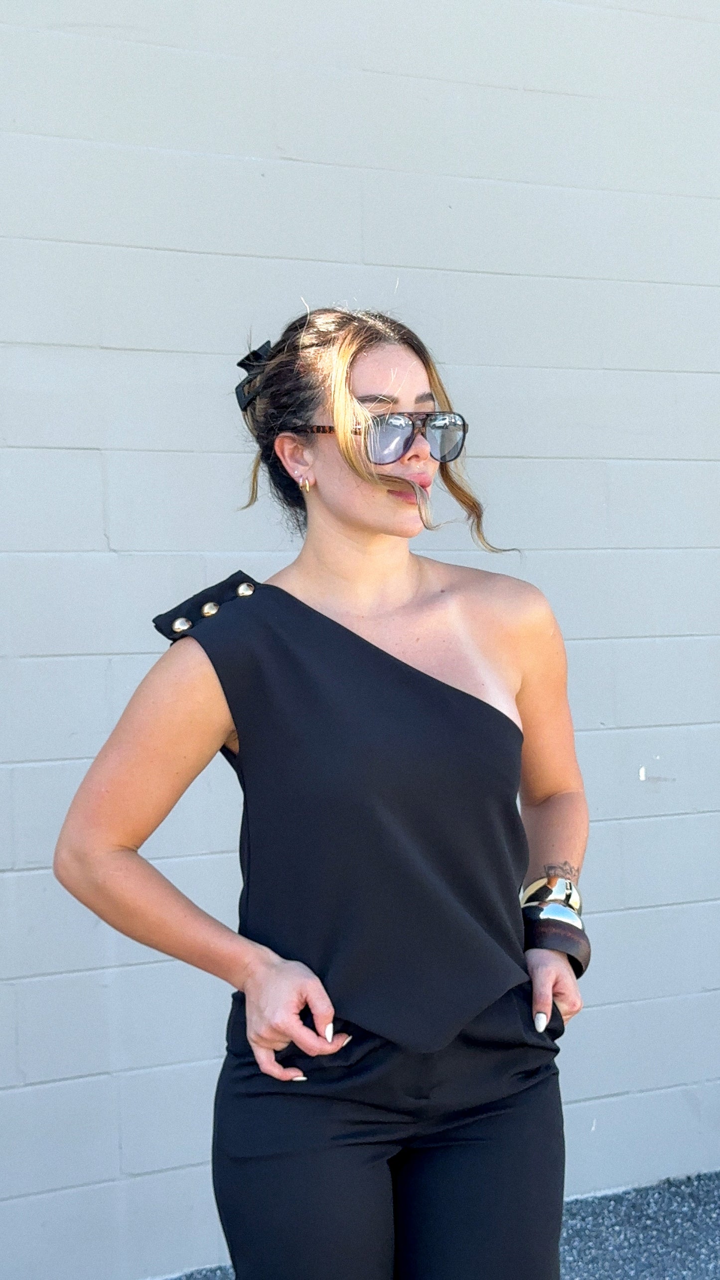 Asymmetric Shoulder Top