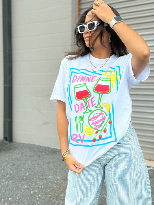 Dinner date graphic tee