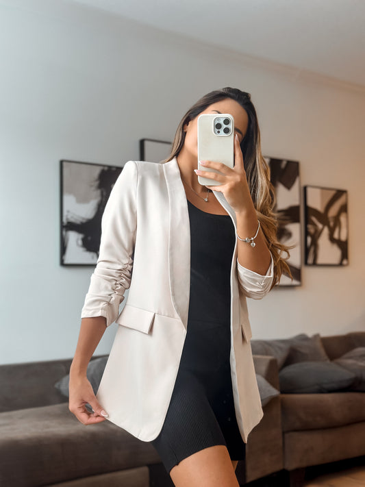 Basic beige blazer