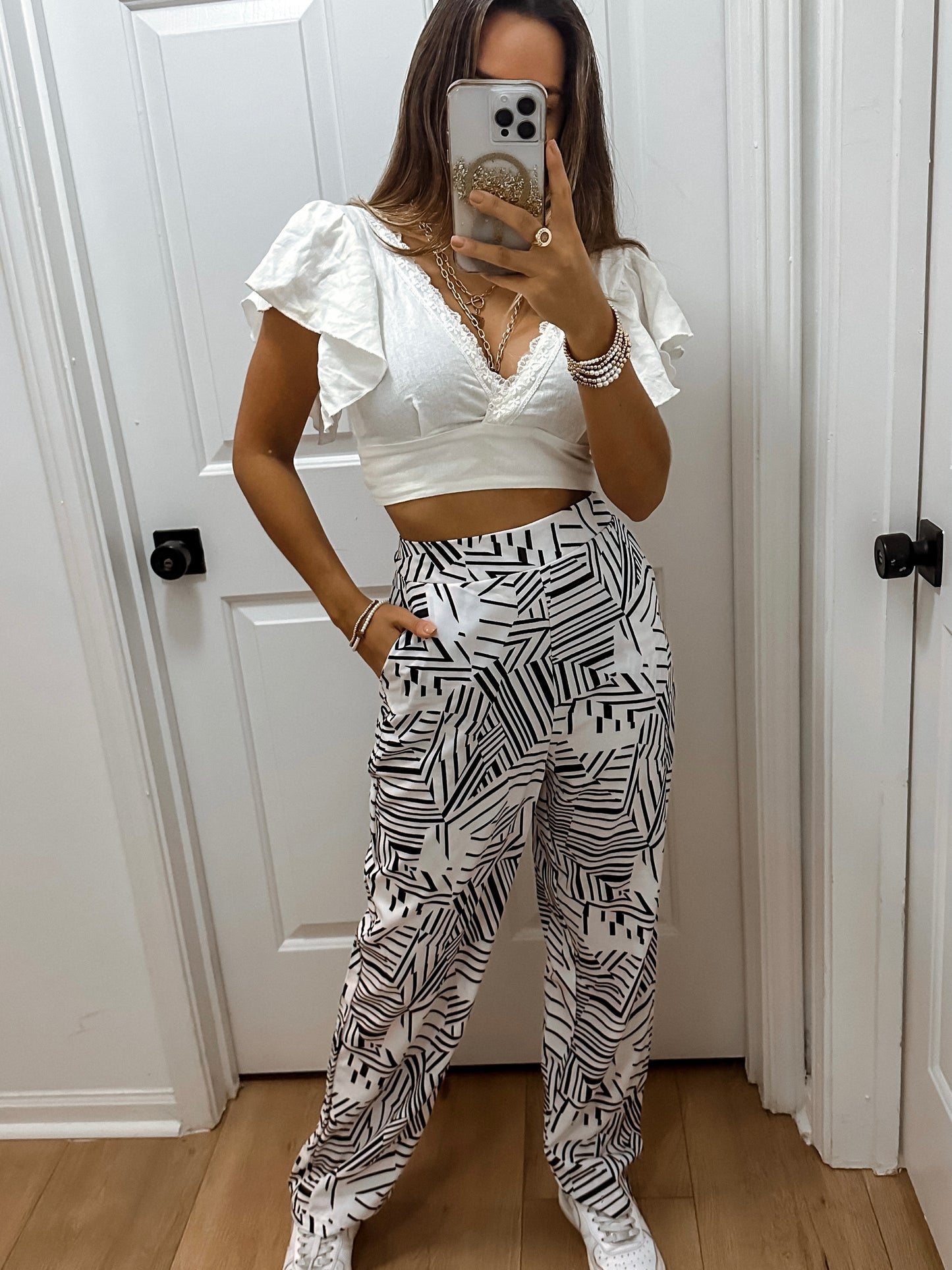 Black and white pant